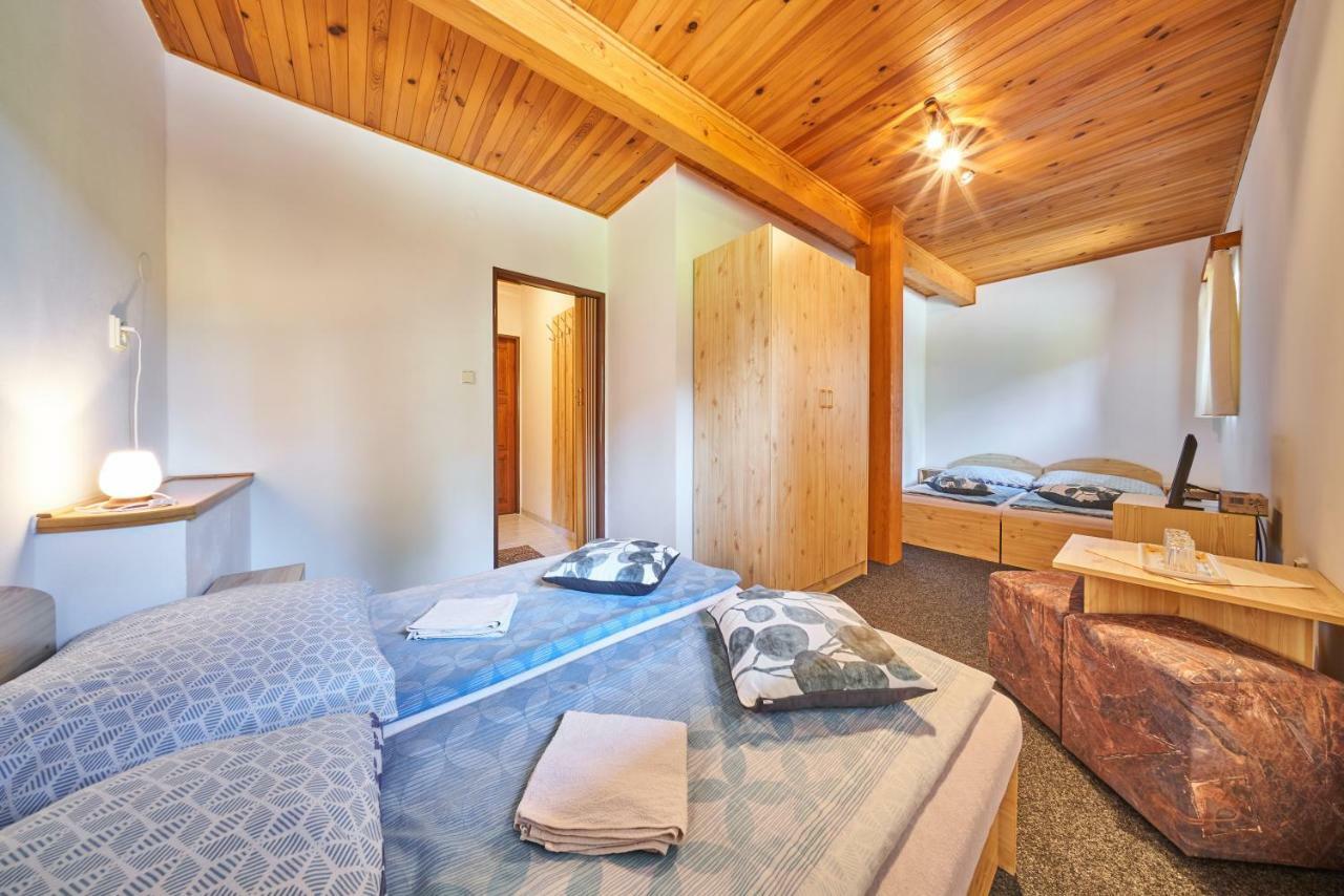 Penzion Pod Lesem Hotel Hodkovice Kültér fotó